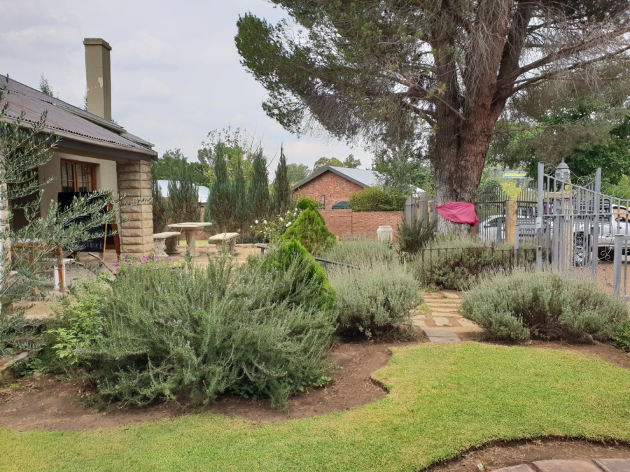 6 Bedroom Property for Sale in Senekal Free State